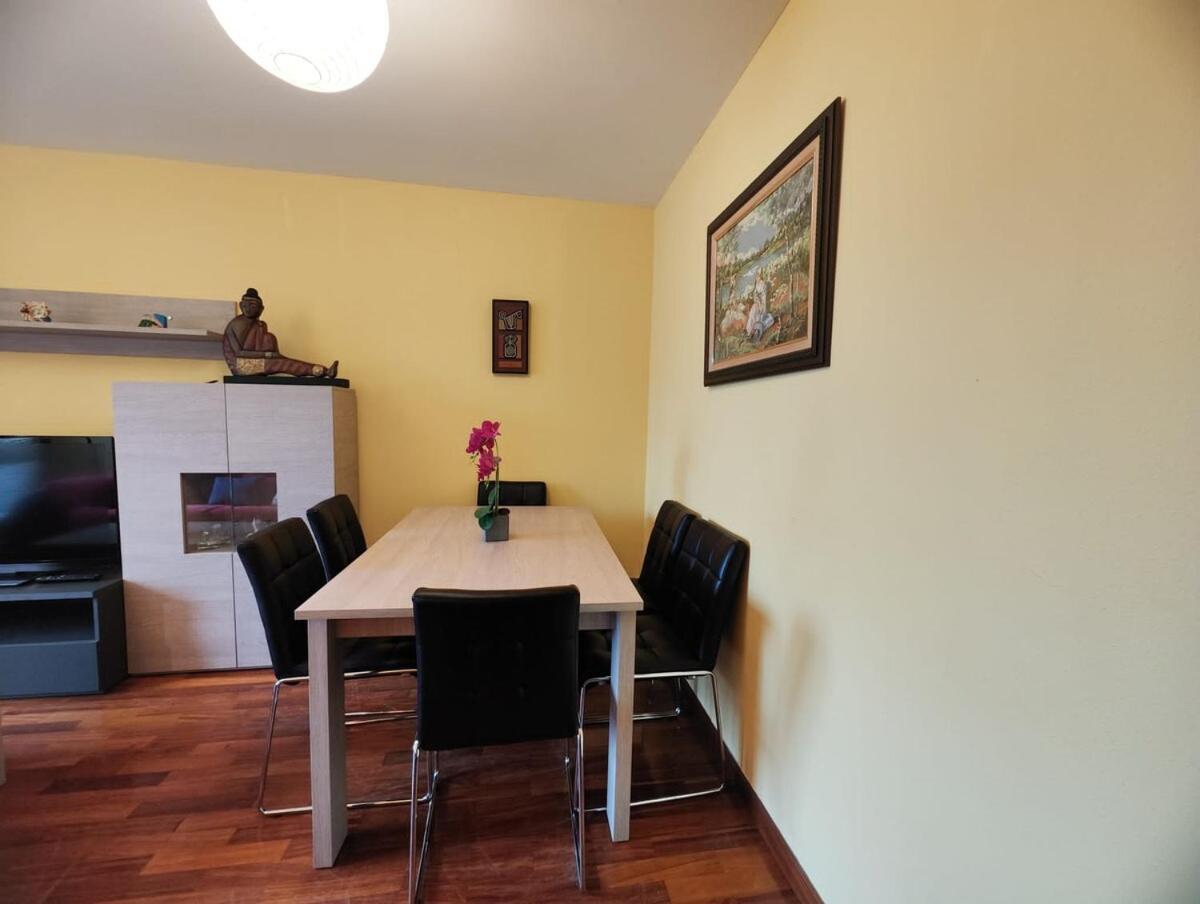 Dos Habitaciones, Garaje, Zona Minoca, Appartamento *