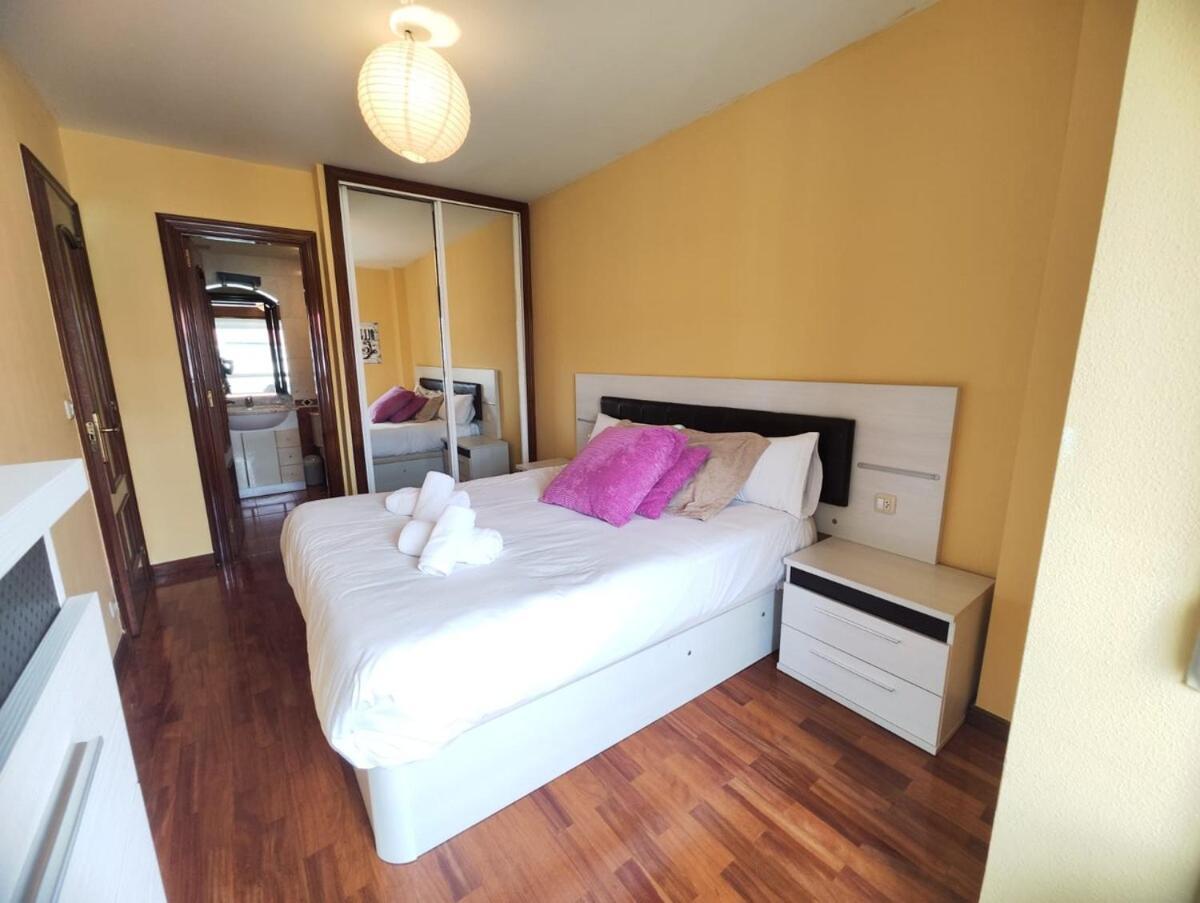 Dos Habitaciones, Garaje, Zona Minoca, Appartamento *